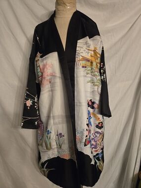 Vintage Black & White Floral Kimono Cardigan